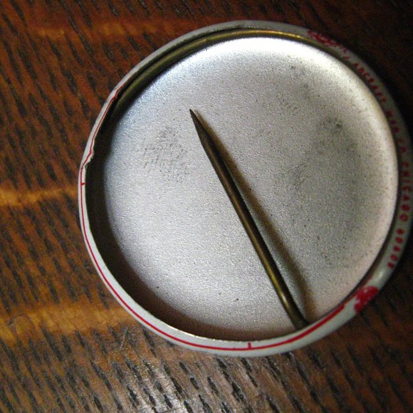 Richard Nixon 1968 Presidential Campaign Lapel Pin - Picture 4 of 4